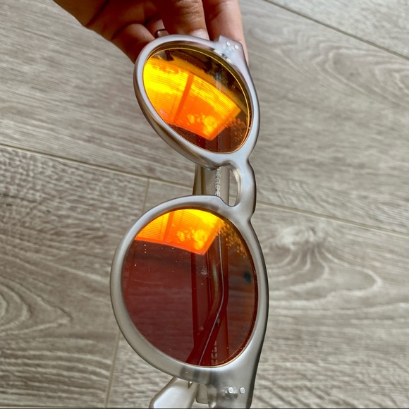 KOMONO CLEAR GREY REFLECTIVE SUNGLASSES UNISEX